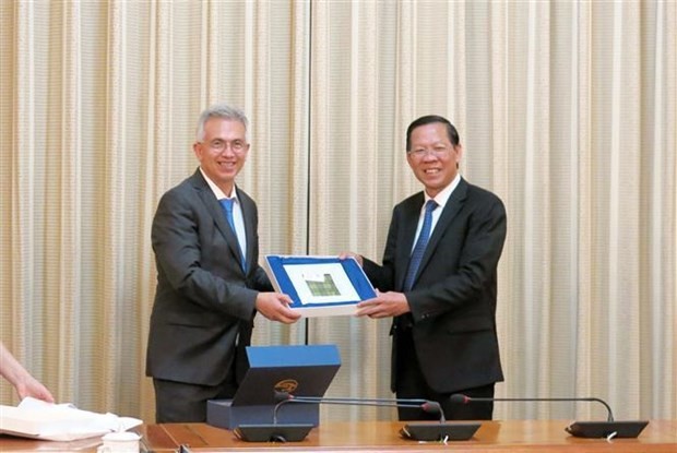 HCMC hopes for stronger ties with Germany's Frankfurt city ảnh 1