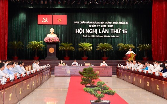 HCMC Secretary: Find breakthrough solution to create new impetus for city’s recovery ảnh 2