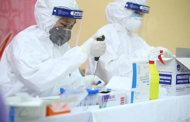 Ministry proposes keeping Covid-19 in Group A of infectious diseases ảnh 1