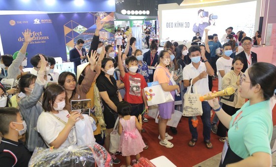 HCMC expected to welcome 2 million international visitors ảnh 1