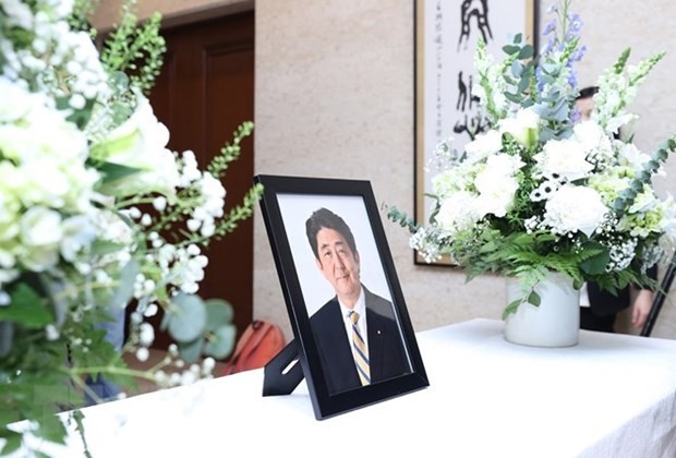 President Nguyen Xuan Phuc to attend state funeral of late Japanese PM Abe Shinzo ảnh 1