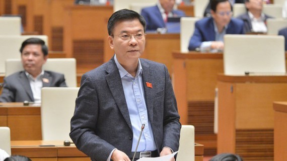 Death penalty for those accepting VND1 billion bribes up:  Minister  ảnh 1