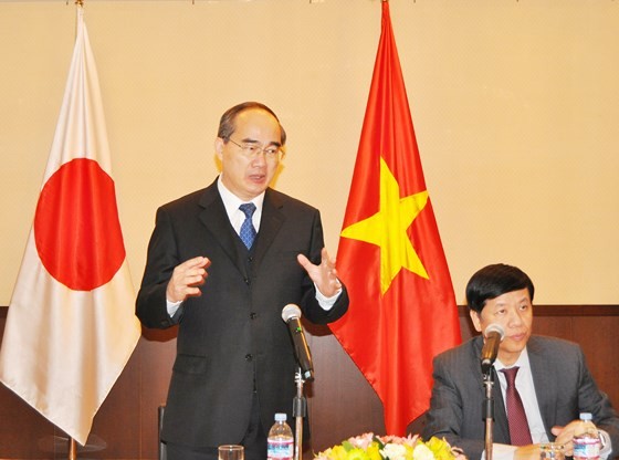 City leader meets overseas Vietnamese in Japan ảnh 1
