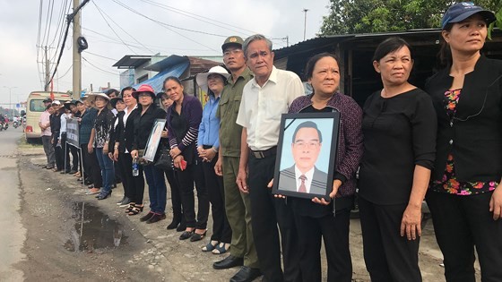 Vietnamese people bid last farewell to late PM Phan Van Khai  ảnh 19