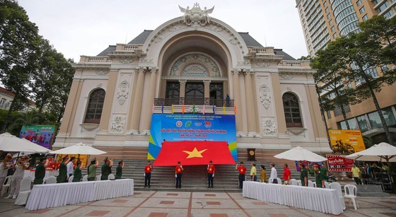 Marathon celebrates 44 years since city named after President Ho Chi Minh ảnh 8