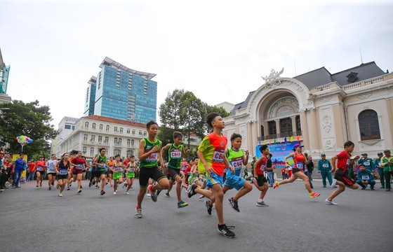 Marathon celebrates 44 years since city named after President Ho Chi Minh ảnh 3
