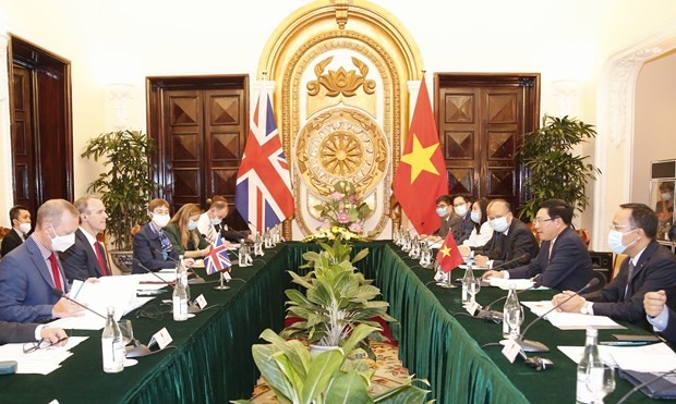 Vietnam, UK to develop strategic partnership to higher level: officials ảnh 1