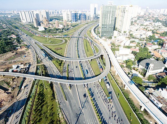 HCMC waits for operation of first metro line day-by- day ảnh 1