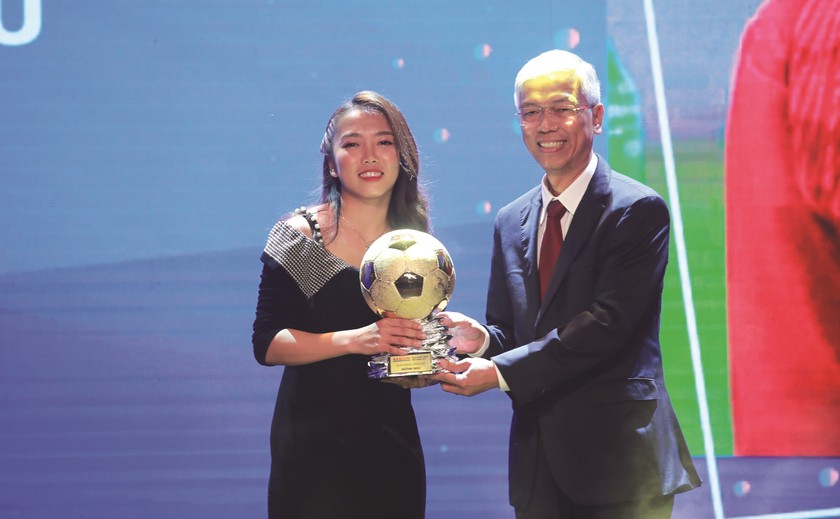Vietnam Golden Ball Awards becomes prestigious brand name ảnh 3