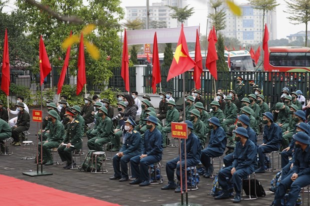 Young people set off for military service ảnh 1