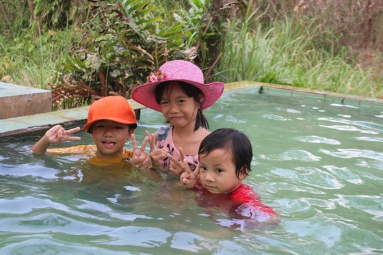 Bung Thi Hot Spring becomes new attractive tourist attraction in Binh Thuan ảnh 3
