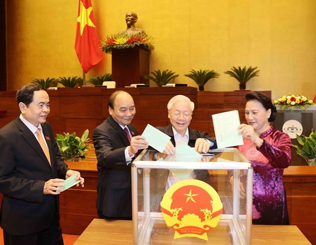 Vuong Dinh Hue elected as Chairman of NA, National Election Council ảnh 2