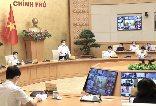Highest priority now lies on Covid-19 prevention, control: PM ảnh 1