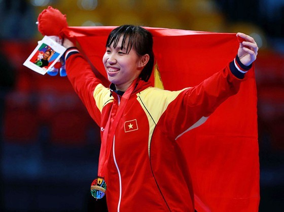 Kim Tuyen wins gold medal at Asian Taekwondo Championships ảnh 1