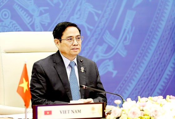PM suggests strengthening ASEAN-US strategic partnership in different aspects ảnh 1