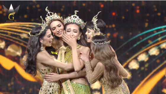 Vietnam's representative Thuy Tien crowned Miss Grand International 2021 ảnh 5