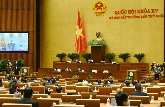 First extraordinary session of 15th NA wraps up ảnh 1