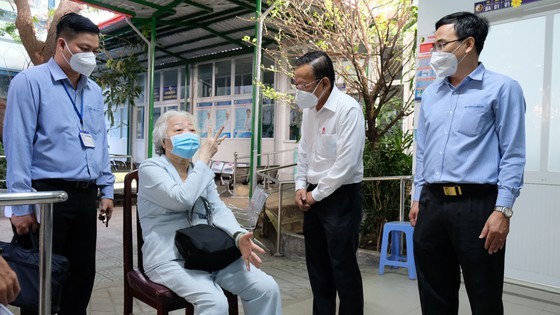 HCMC maintains post-Covid-19 healthcare for people  ảnh 3