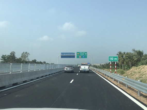 Trung Luong- My Thuan expressway ready before opening day  ảnh 4