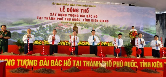 Kien Giang holds groundbreaking ceremony of President Ho Chi Minh’s statue
