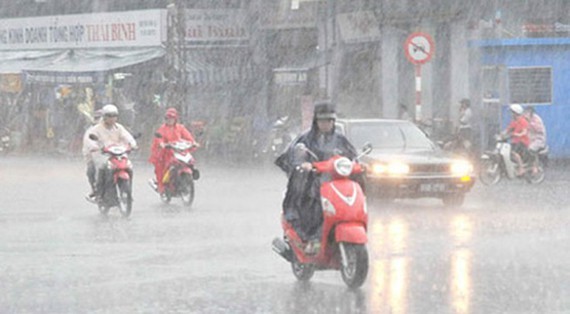 Thundery rains to continue to lash whole country ảnh 1