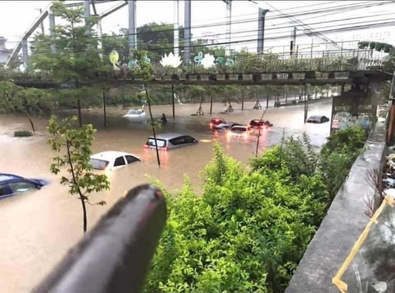 Incessant rains continue flooding Northern localities ảnh 5
