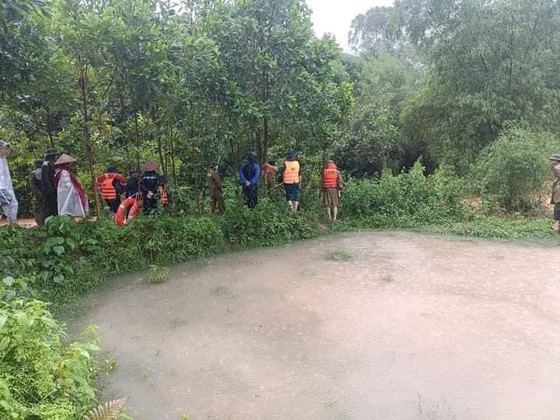 Incessant rains continue flooding Northern localities  ảnh 6