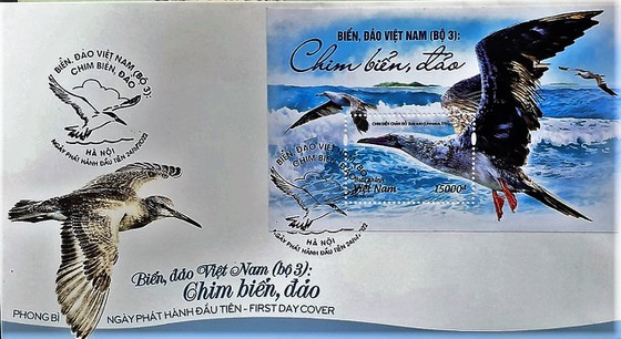 Postage stamp set featuring Vietnam's Sea and Islands released  ảnh 5