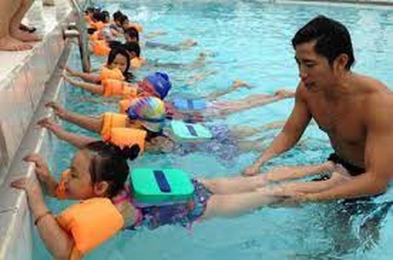 HCMC strives to reduce drowning death rate in children ảnh 1