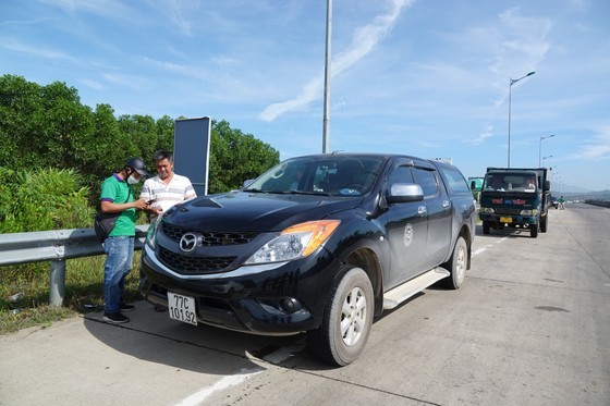 ETC system error causes congestion on Da Nang- Quang Ngai expressway ảnh 3