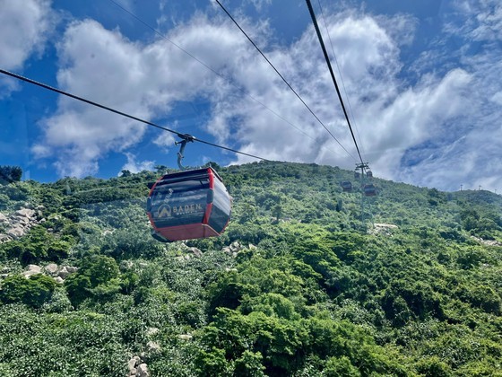 Tours nearly fully booked for National Day holiday ảnh 1