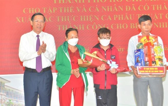 Children’s Hospital 2 granted certificate of merit from City People’s Committee ảnh 2