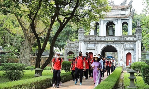 Foreign arrivals in Hanoi up 18 percent in September ảnh 1