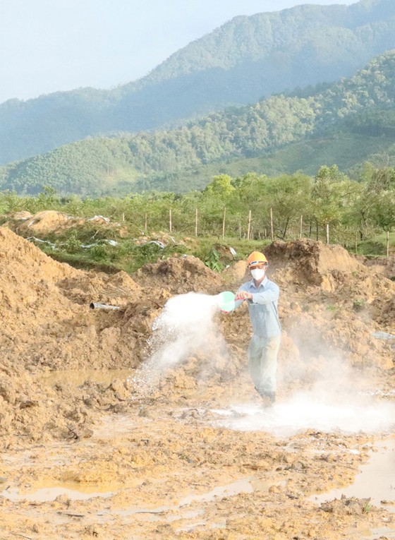 "Hot point” of dioxin in Thua Thien-Hue Province revived ảnh 4