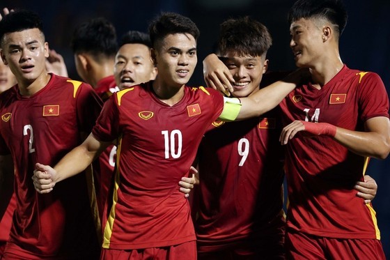 Vietnam Golden Ball Awards 2022 has sub-categories for young players ảnh 1