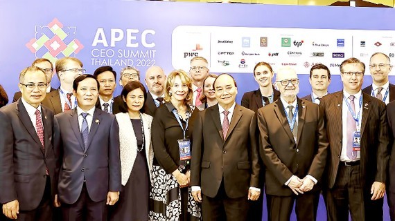 President attends Vietnam-Thailand High-Level Business Meeting ảnh 1