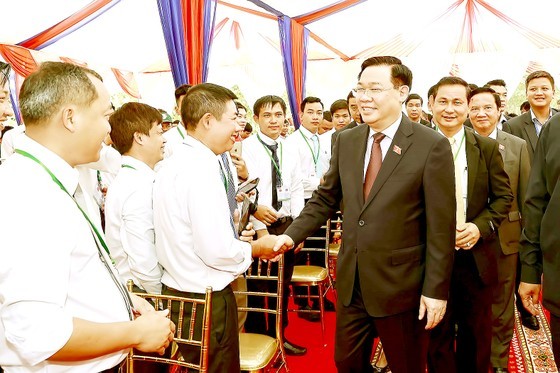 NA leader visits Cambodia’s Kampong Thom Province ảnh 2