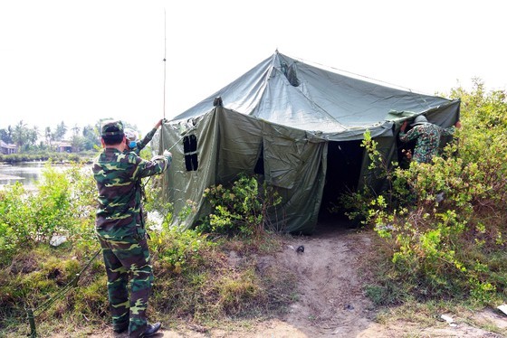 Border guard forces strive to control Covid-19 ảnh 1