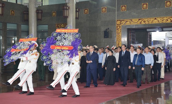 State funeral held in HCMC for former Party leader Tran Quoc Huong ảnh 1