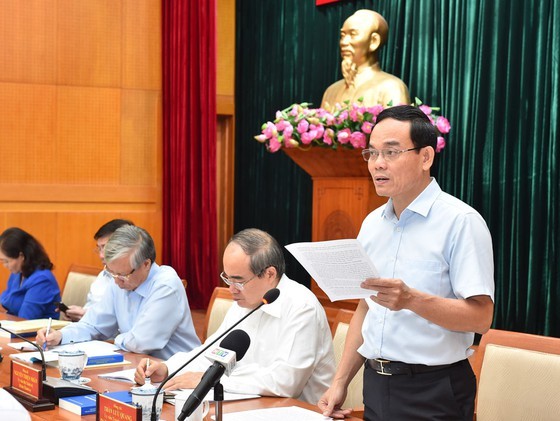 Science-technology must become main driving force in HCMC: Party Leader ảnh 3