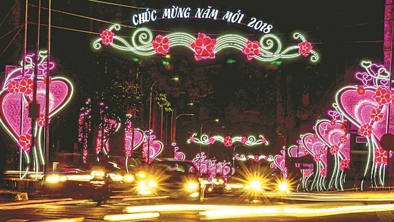 HCMC welcomes New Year 2018 ảnh 1