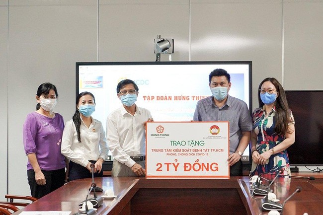 Hưng Thịnh trao tặng 2 tỷ đồng cho HCDC phòng, chống dịch Covid-19 ảnh 1