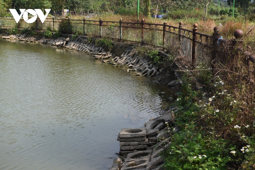 Công viên ở Hà Nội bị bỏ hoang, xuống cấp biến thành vườn rau giữa khu đô thị Việt Hưng ảnh 7