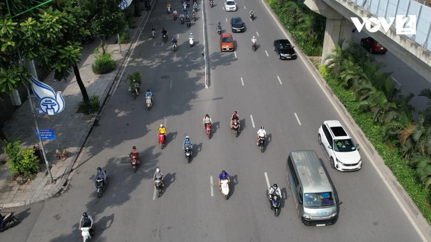 Phân làn ở Hà Nội, “thí điểm” mãi vẫn không hết ùn tắc ảnh 8