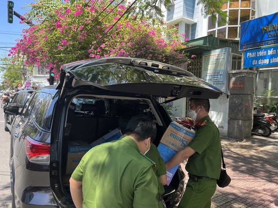 CDC Khanh Hoa Director prosecuted for violations in Covid-19 test kit purchase ảnh 2