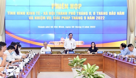HCMC maintains economic recovery momentum, growth may exceed 6-6.5 percent ảnh 1