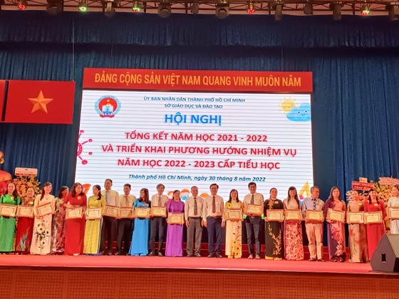 HCMC promotes digital transformation, improves teacher quality ảnh 3