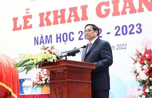 Prime Minister attends new school year ceremony at primary school in Hanoi ảnh 3