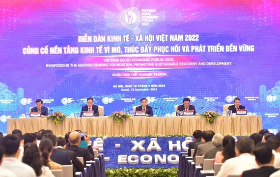 Vietnam Socio-Economic Forum 2022 opens ảnh 1