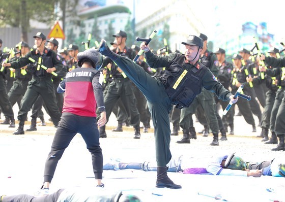 HCMC organizes anti-terrorism drill with 5,000 participants ảnh 3